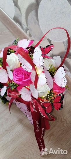 Букет из бабочек роз