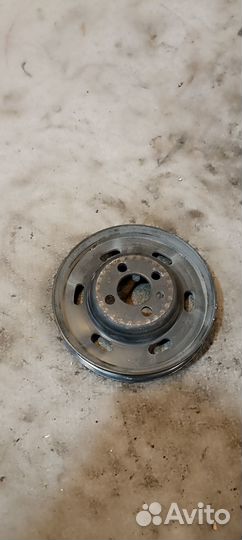 Шкив коленвала 1.6 Пассат б5