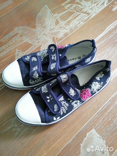 Кеды для девочки новые