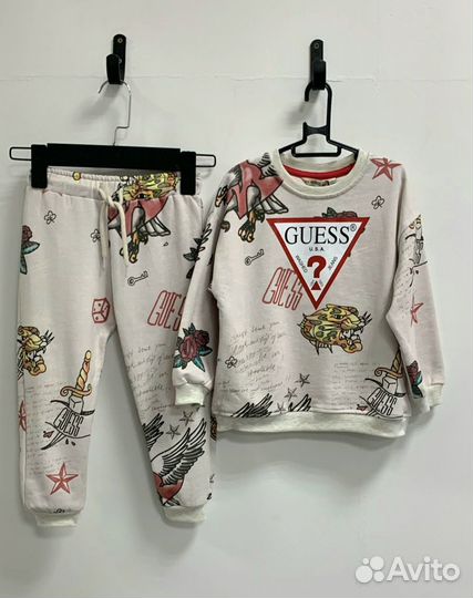 Детский костюм Guess 104 размер