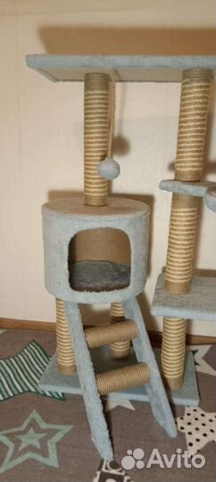 Домик для кошки с когтеточкой и лежанкой