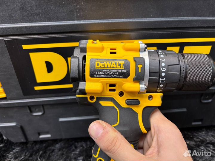 Шуруповерт аккумуляторный dewalt