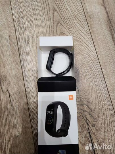 Фитнес браслет xiaomi mi band 4