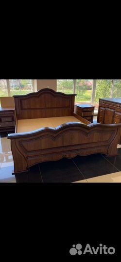 Спальный гарнитур 