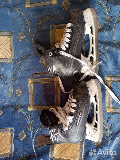 Хоккейные коньки bauer
