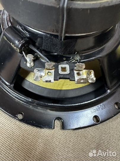 Колонки в авто Pioner