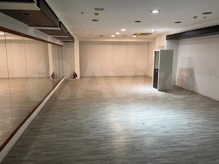 Сдам торговое помещение, 544.3 м²