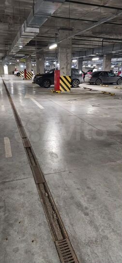 Машиноместо, 13 м²