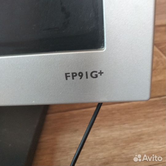 Монитор для компьютера+камера Logitech