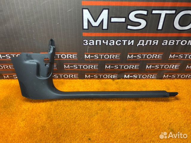 Накладка на порог салона передняя правая Audi A6