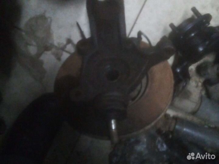 Форд транзит 2007 паваротный кулак правый цапфа