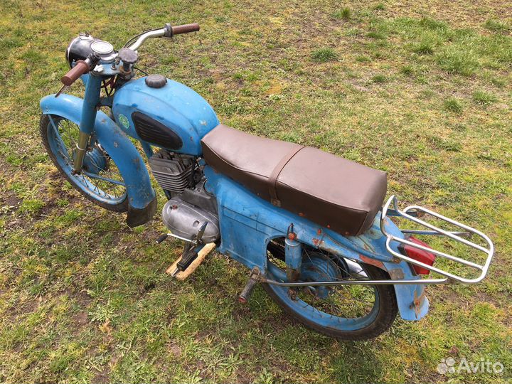 Ретро мотоцикл Минск М-106