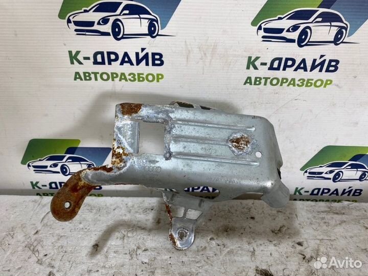 Кронштейн Audi Q7 легковой универсал 4 2007