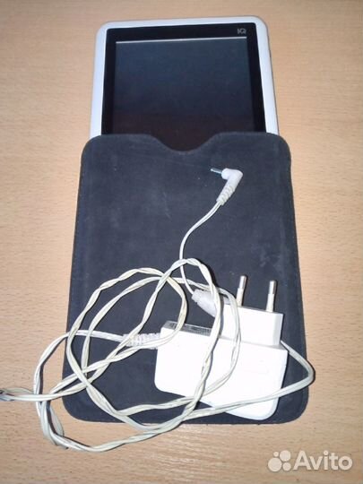 Pocketbook IQ 701