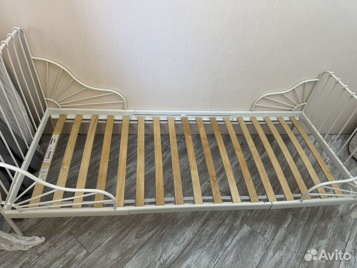 Раздвижная кровать IKEA