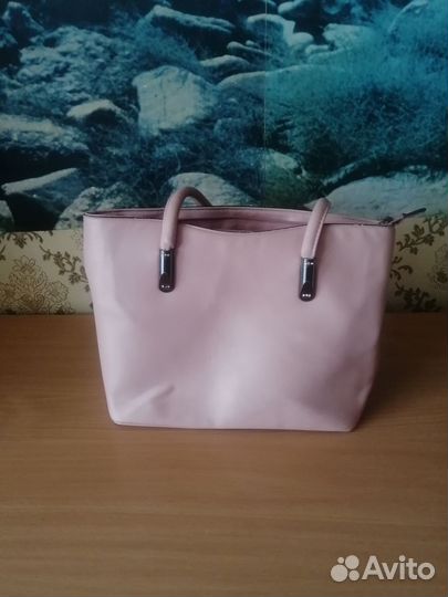 Красивая сумочка б/у