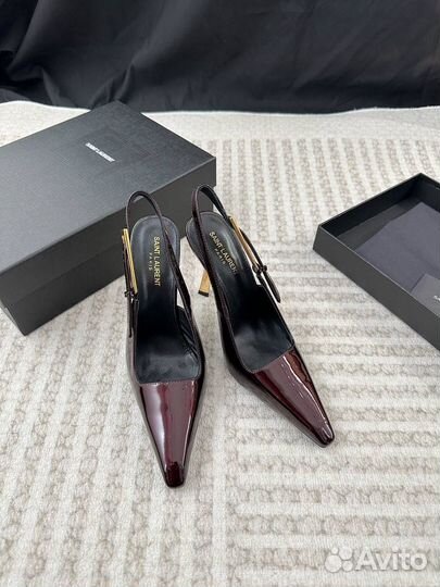 Туфли женские Saint Laurent Lee Slingback