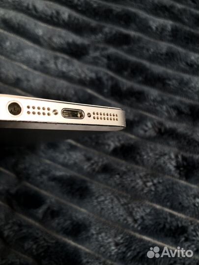iPhone 5S, 16 ГБ