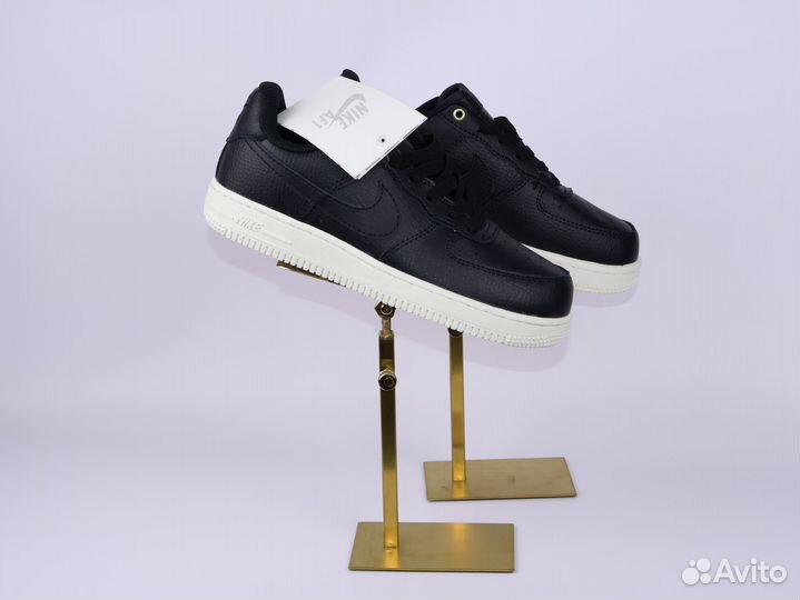 Nike Air Force кожа,прошитые