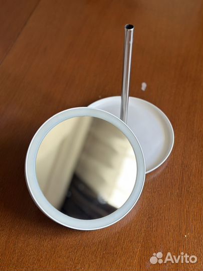 Зеркало с подсветкой для макияжа