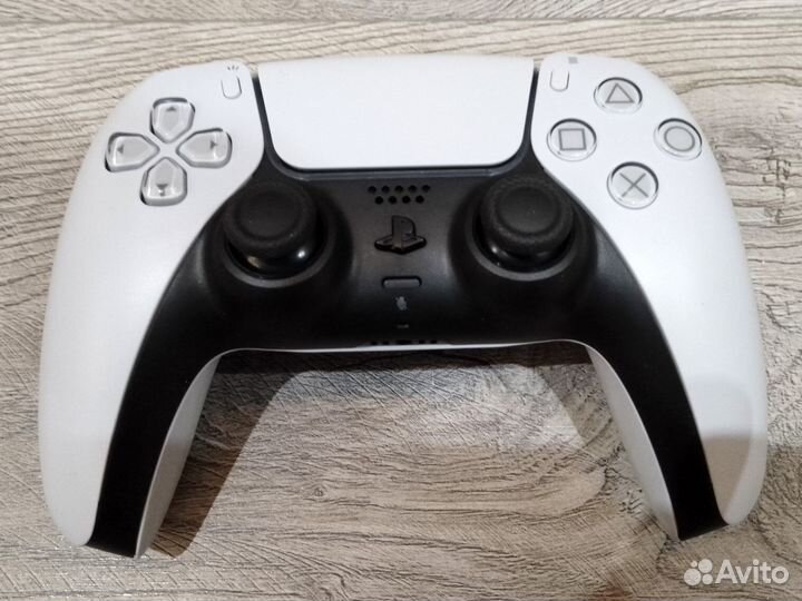 Новый Геймпад Dualsense c особенностями