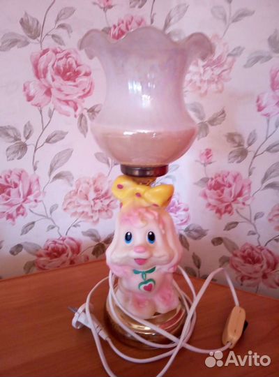 Лампа настольная