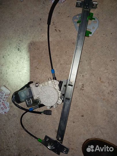 Стеклоподьемник