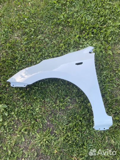Крыло kia rio 4 кристально-белый новое