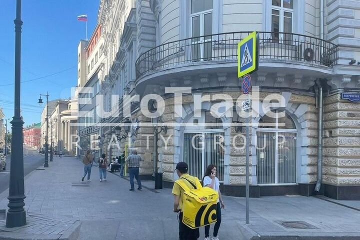 Сдам торговое помещение, 720 м²