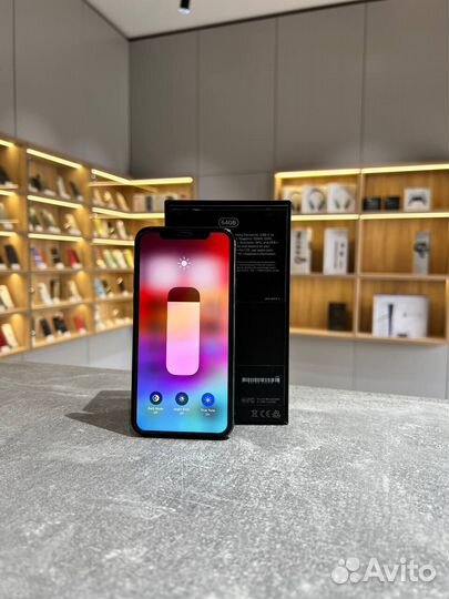 iPhone 11 Pro, 64 ГБ