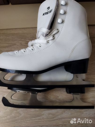 Коньки фигурные 36 размер новые