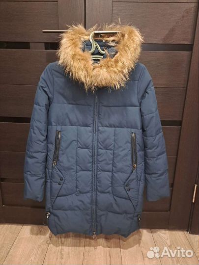 Продам куртку на девочку