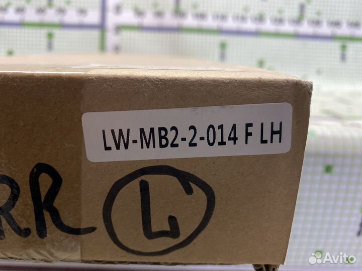 Накладка двери задней левой для Mitsubishi