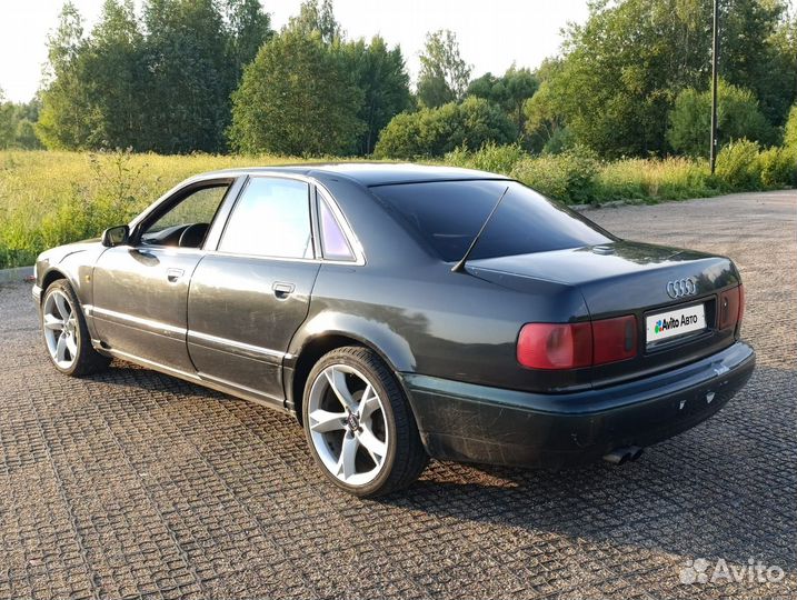 Audi A8 4.2 AT, 1997, 171 000 км