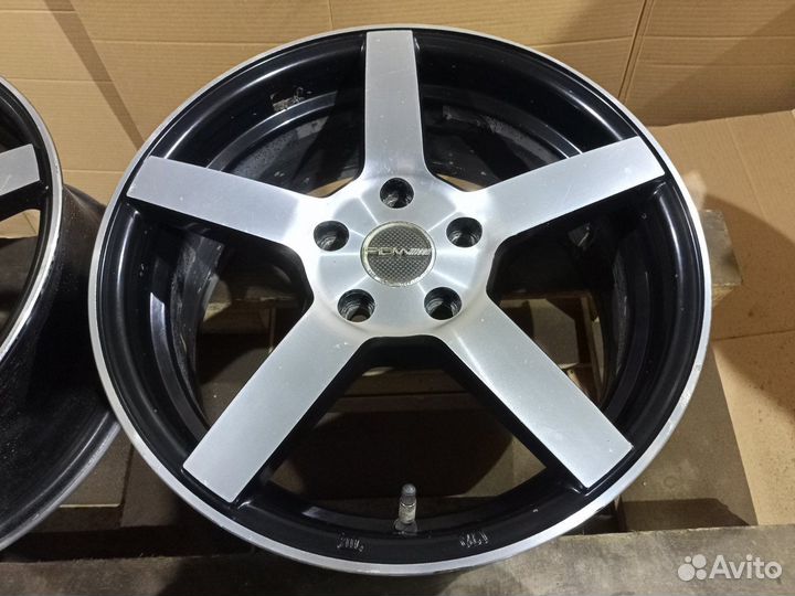 Литые диски Реплика vossen R17 5*114.3 67.1