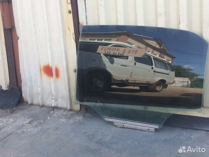 Стекло двери заднее Toyota Corolla E150 2006-2013