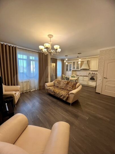 1-к. квартира, 43 м², 1/3 эт.