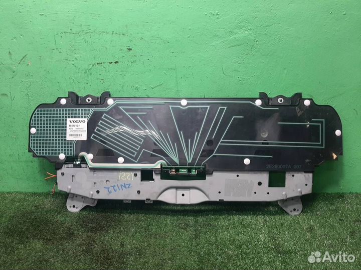 Усилитель антенны Volvo XC90 2006