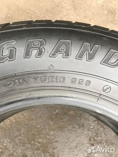 Dunlop Grandtrek TG32 215/70 R16