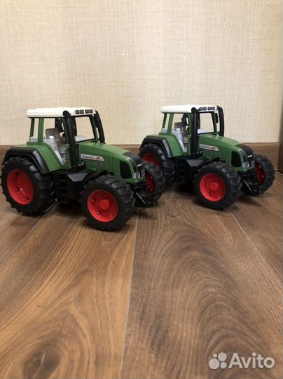 Трактор Bruder