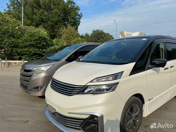 Nissan Serena 2.0 CVT, 2017, 89 000 км