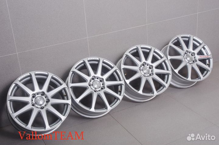 Лот UP3910170 Фирменные 17-е диски team sparco