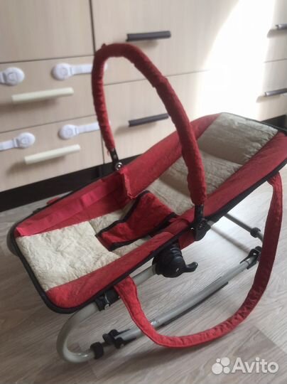 Шезлонг детский