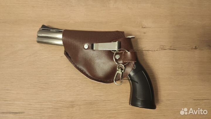 Пистолет-зажигалка Револьвер