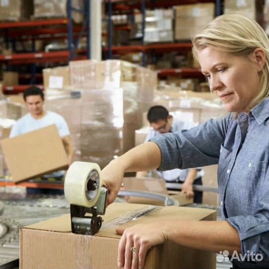 Работник склада