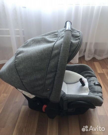 Автолюлька Adamex Karwala с адаптерами для коляски