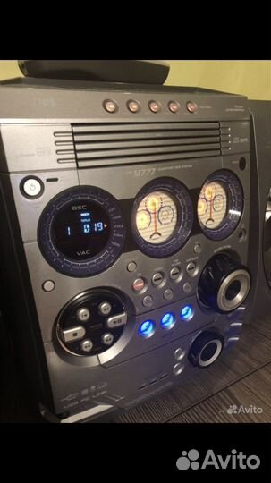 Музыкальный центр Philips FW m777