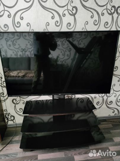 Подставка для тв с кронштейном