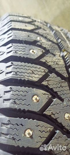 Bridgestone Ice Cruiser 7000S 205/60 R16 92