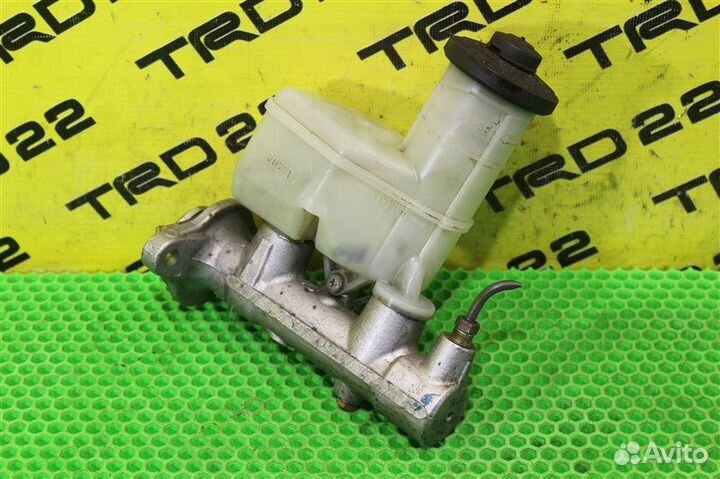 Главный тормозной цилиндр Toyota Carina AT212